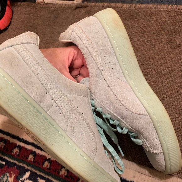 PUMA SUADE TEAL/size 7/GREAT COLOR - Picture 9 of 10